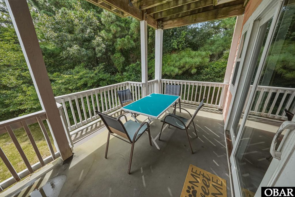 Image 13 of property listing at 1103 Cambridge Rd Unit 303-F, Kill Devil Hills, NC 27948