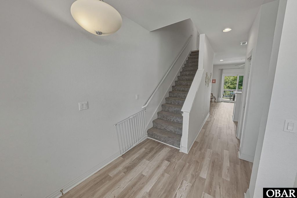 Image 14 of property listing at 1103 Cambridge Rd Unit 303-F, Kill Devil Hills, NC 27948