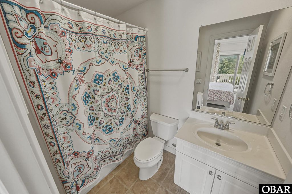 Image 17 of property listing at 1103 Cambridge Rd Unit 303-F, Kill Devil Hills, NC 27948