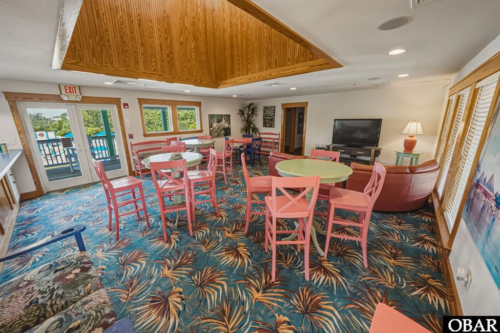 Image 36 of property listing at 1103 Cambridge Rd Unit 303-F, Kill Devil Hills, NC 27948