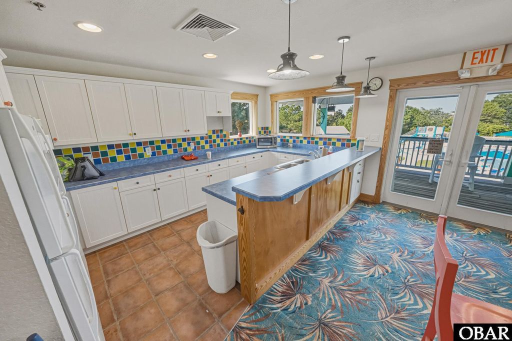 Image 37 of property listing at 1103 Cambridge Rd Unit 303-F, Kill Devil Hills, NC 27948