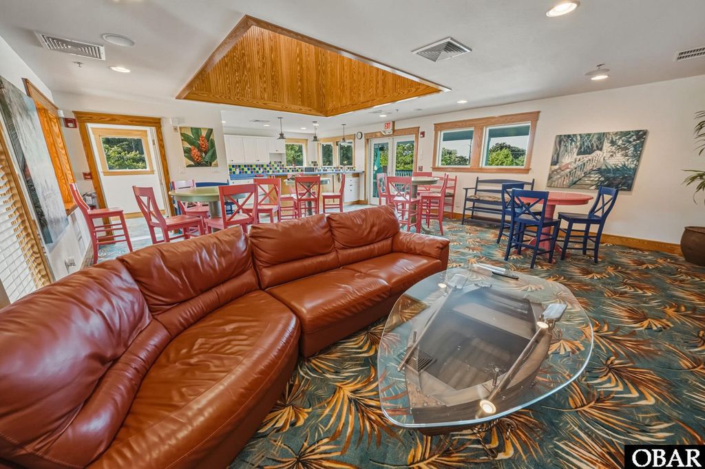 Image 38 of property listing at 1103 Cambridge Rd Unit 303-F, Kill Devil Hills, NC 27948