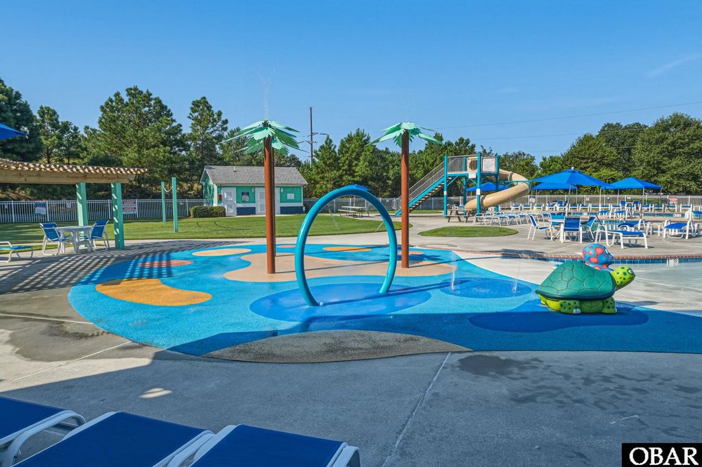 Image 39 of property listing at 1103 Cambridge Rd Unit 303-F, Kill Devil Hills, NC 27948