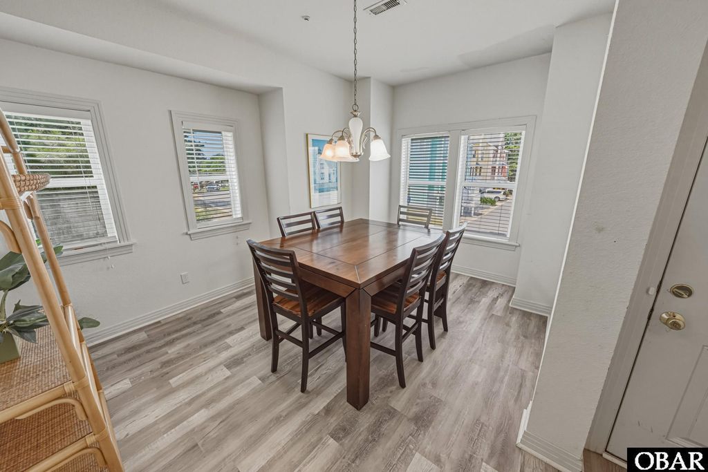 Image 6 of property listing at 1103 Cambridge Rd Unit 303-F, Kill Devil Hills, NC 27948