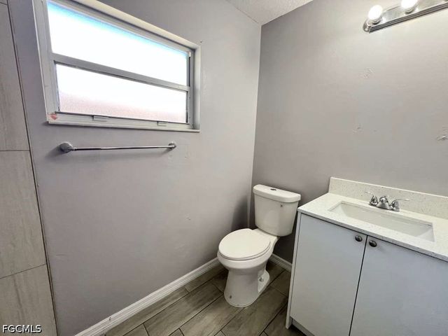 715 SE 24th AVE 715, Cape Coral, FL 33990