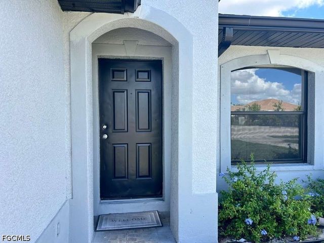 715 SE 24th AVE 715, Cape Coral, FL 33990