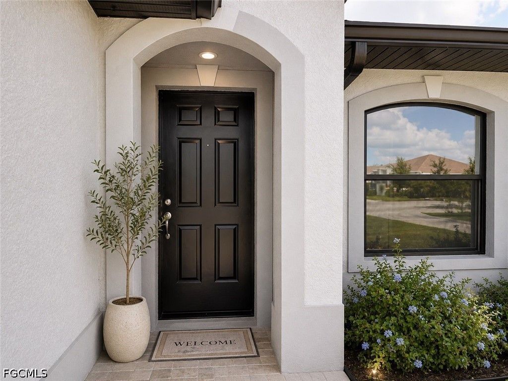 715 SE 24th AVE 715, Cape Coral, FL 33990