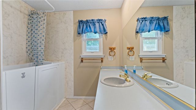 767 Terry Avenue, Springdale, AR 72764