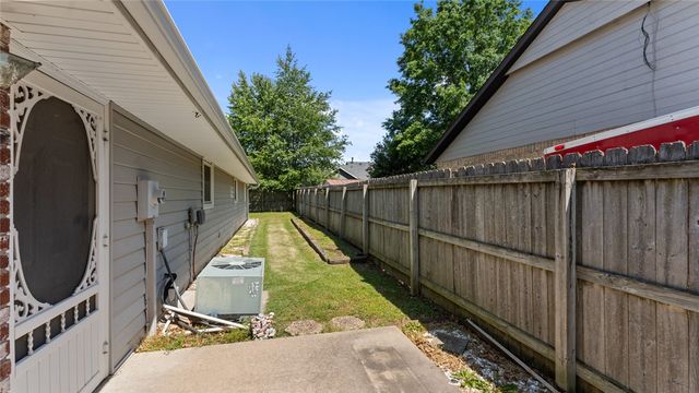 767 Terry Avenue, Springdale, AR 72764