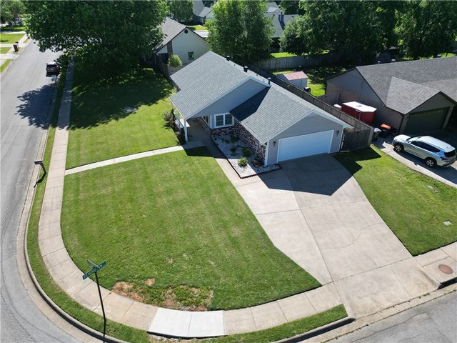 767 Terry Avenue, Springdale, AR 72764