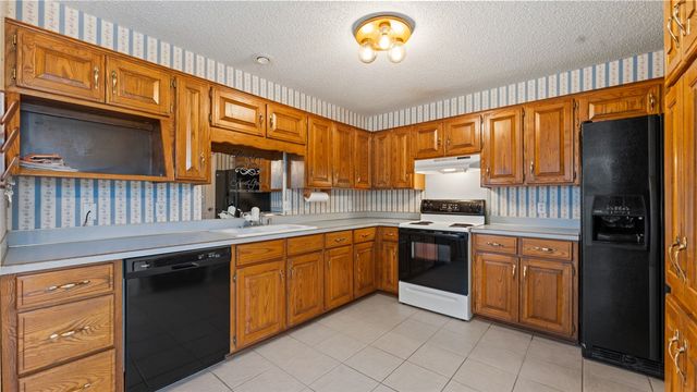 767 Terry Avenue, Springdale, AR 72764