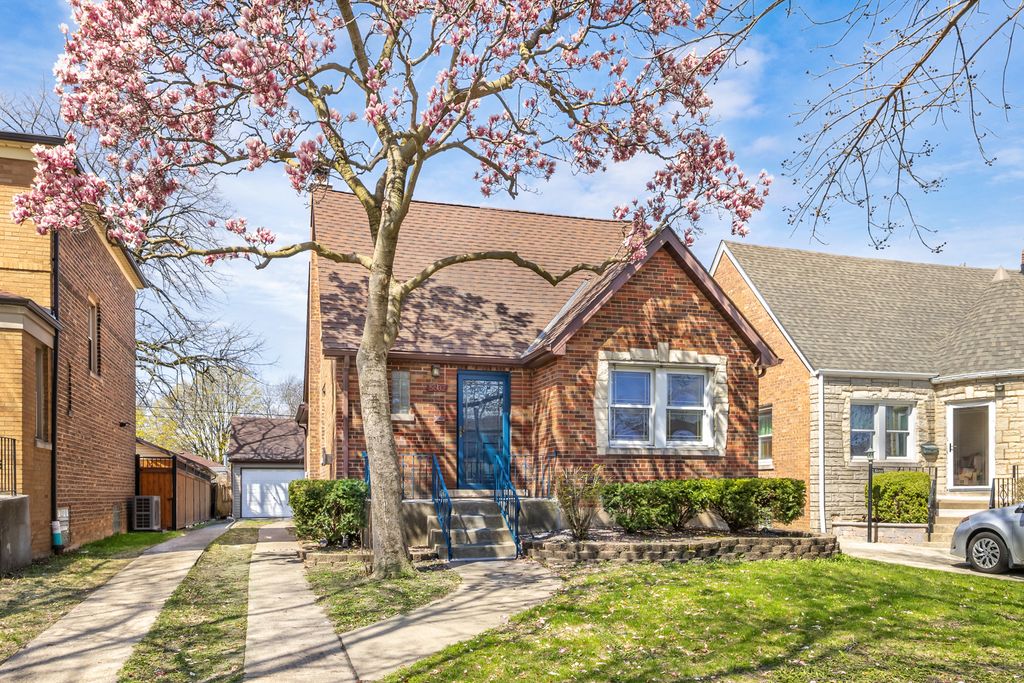 5632 S Natoma Avenue, Chicago, IL 60638