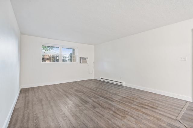 5 Walker Rd 2, North Andover, MA 01845