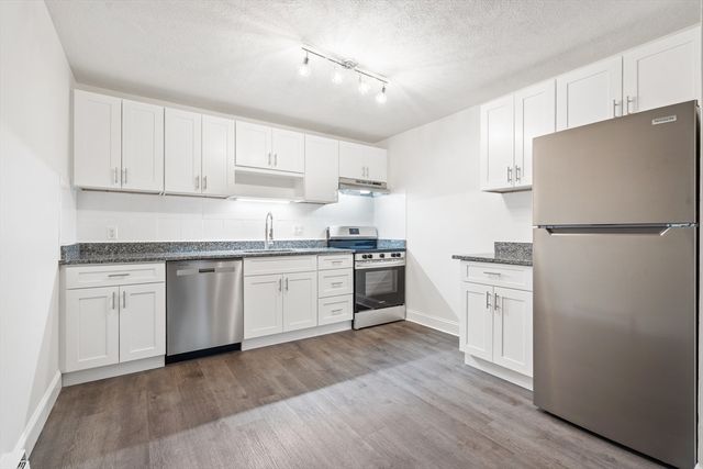 5 Walker Rd 2, North Andover, MA 01845