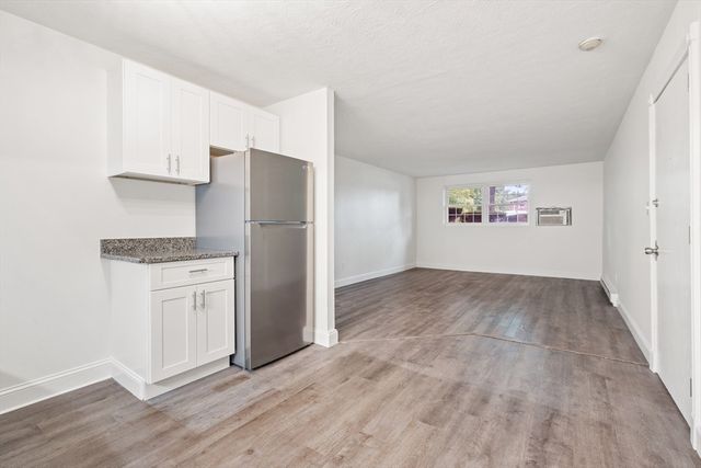 5 Walker Rd 2, North Andover, MA 01845