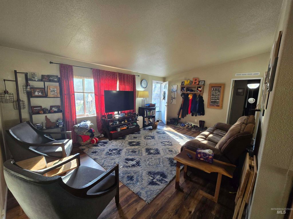 3166 Bellomy, Boise, ID 83703 photo 17