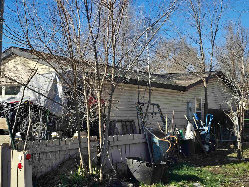 3166 Bellomy, Boise, ID 83703 photo 3