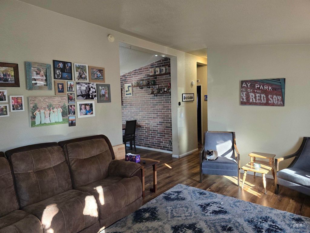 3166 Bellomy, Boise, ID 83703 photo 5