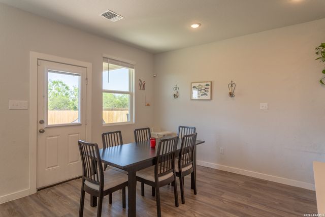 9931 Forestier Grn, San Antonio, TX 78221