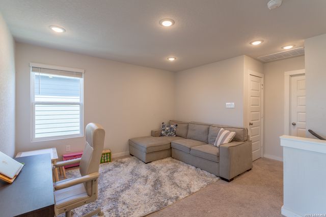 9931 Forestier Grn, San Antonio, TX 78221