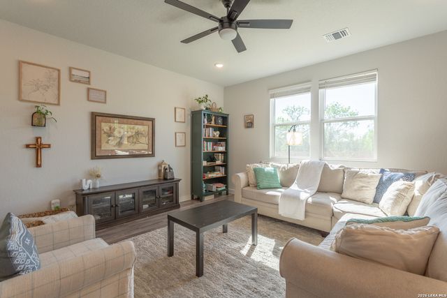 9931 Forestier Grn, San Antonio, TX 78221