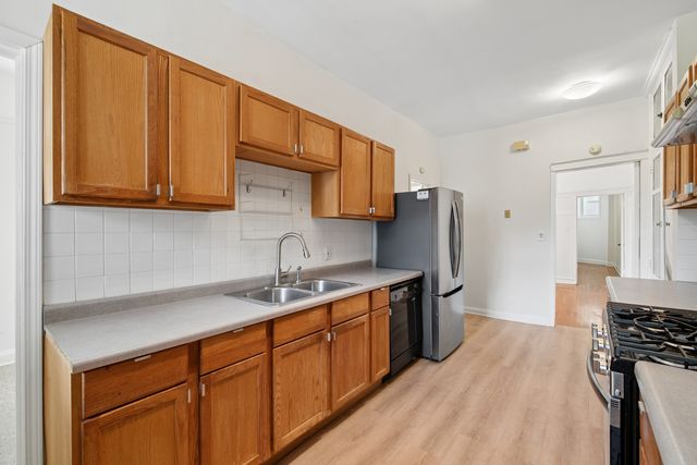 5715 S Blackstone Avenue 2S, Chicago, IL 60637