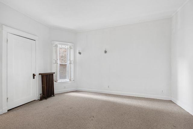 5715 S Blackstone Avenue 2S, Chicago, IL 60637