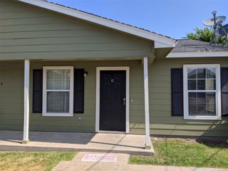 134 Southbend Court B, Willis, TX 77378