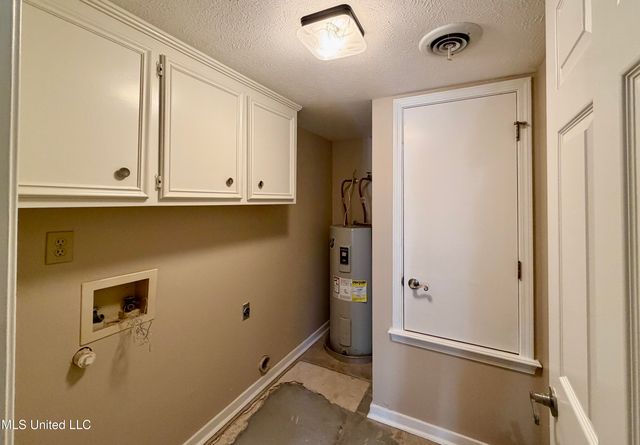 100 Villa Way, Clinton, MS 39056