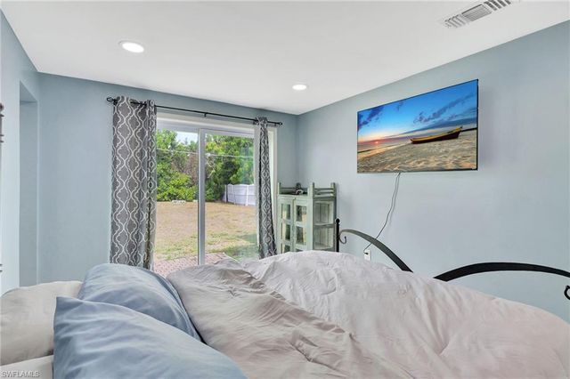 1009 Ridge ST, Naples, FL 34103