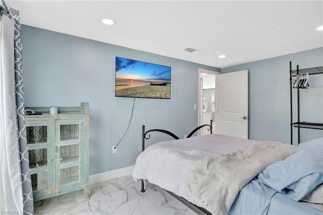 1009 Ridge ST, Naples, FL 34103