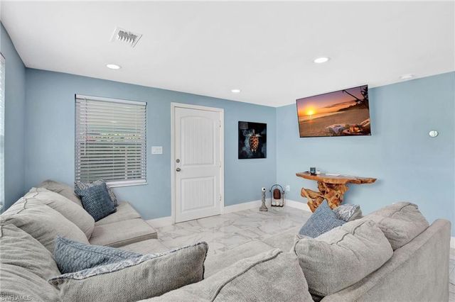 1009 Ridge ST, Naples, FL 34103