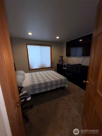 8602 164th Street Ct E, Puyallup, WA 98375