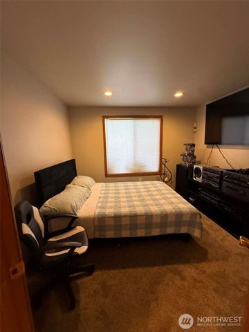 8602 164th Street Ct E, Puyallup, WA 98375