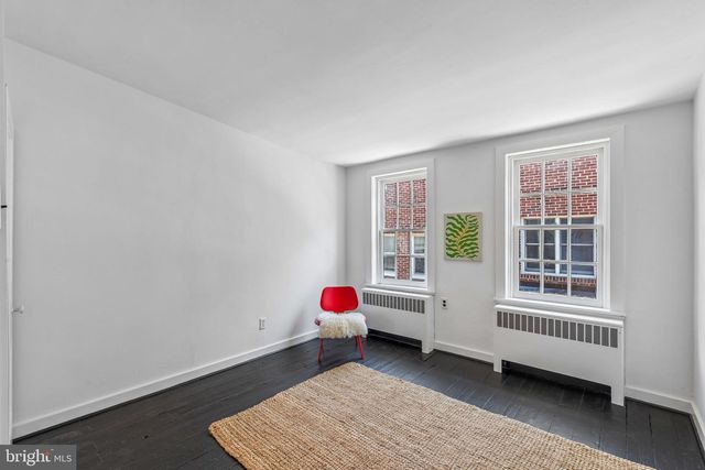 2410 MANNING ST, Philadelphia, PA 19103