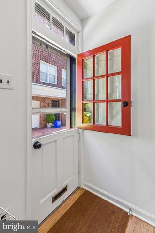 2410 MANNING ST, Philadelphia, PA 19103