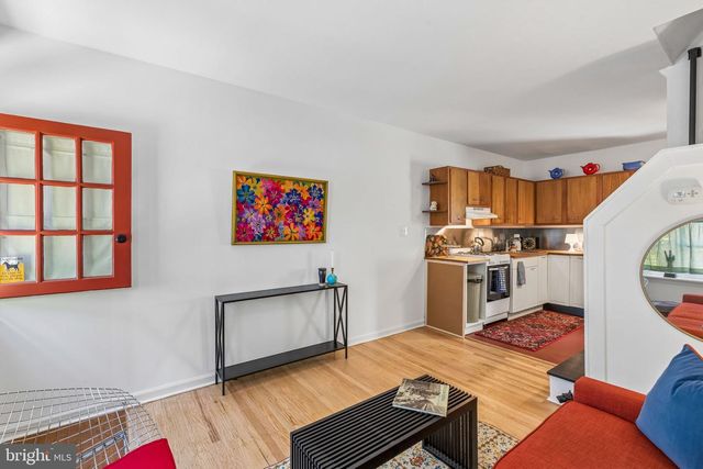 2410 MANNING ST, Philadelphia, PA 19103
