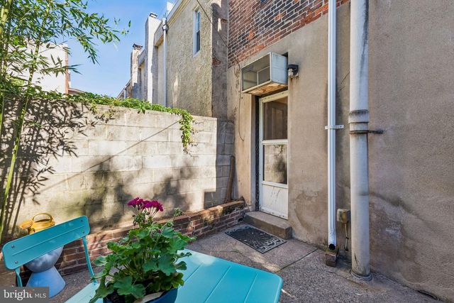 2410 MANNING ST, Philadelphia, PA 19103