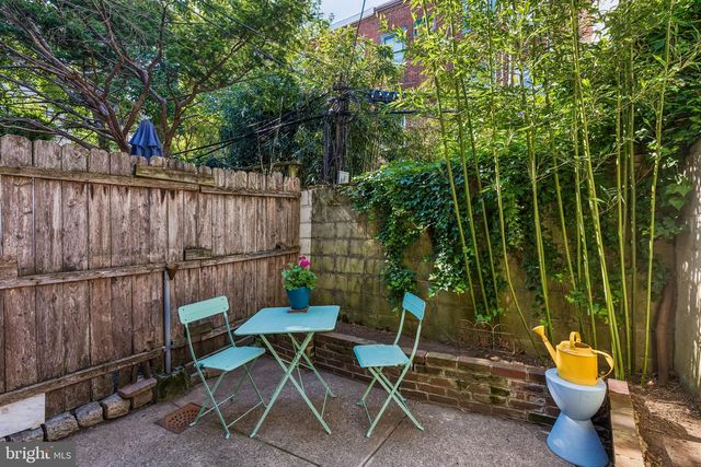 2410 MANNING ST, Philadelphia, PA 19103