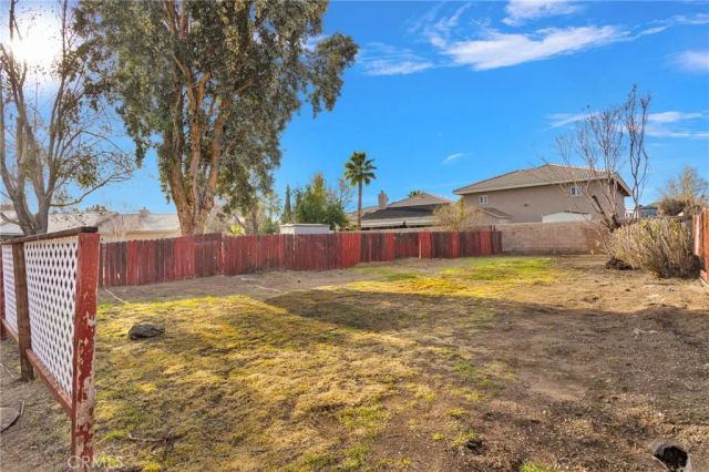 12760 Pinehurst, Victorville, CA 92395