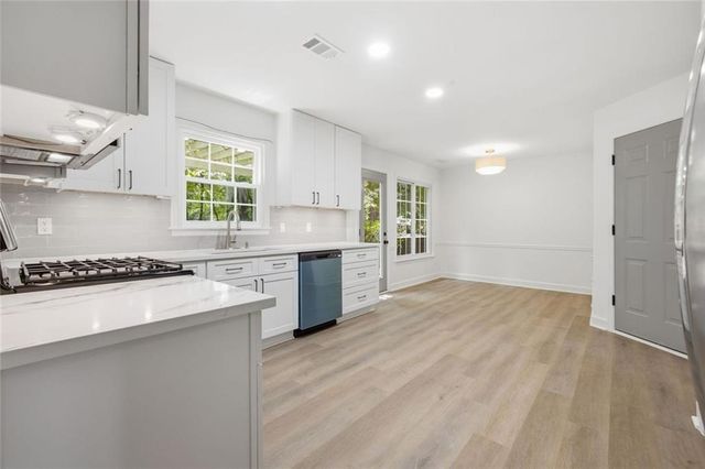 9380 Grace Lake Drive, Douglasville, GA 30135