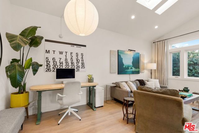 3310 London Street, Los Angeles, CA 90026