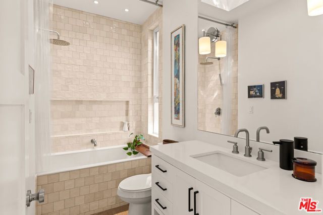 3310 London Street, Los Angeles, CA 90026