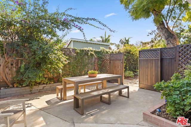 3310 London Street, Los Angeles, CA 90026
