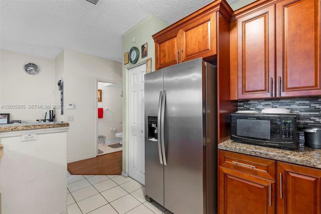 783 NW 42nd Pl, Deerfield Beach, FL 33064