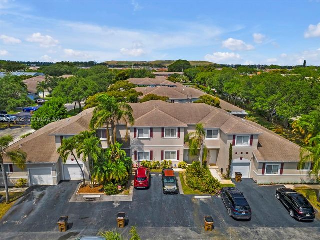 783 NW 42nd Pl, Deerfield Beach, FL 33064