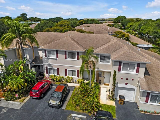 783 NW 42nd Pl, Deerfield Beach, FL 33064