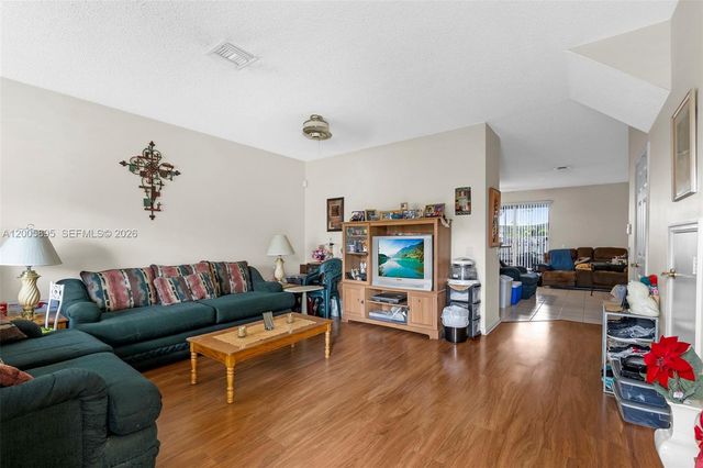 783 NW 42nd Pl, Deerfield Beach, FL 33064