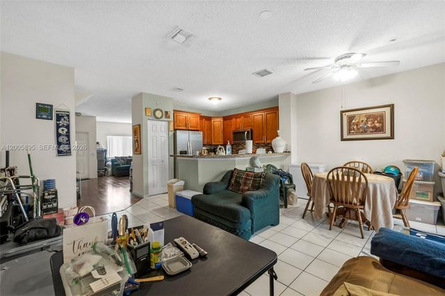 783 NW 42nd Pl, Deerfield Beach, FL 33064
