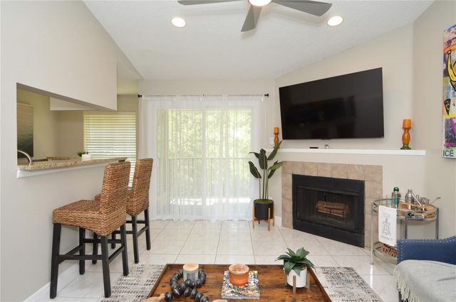 8752 MALLARD RESERVE DRIVE 203, Tampa, FL 33614